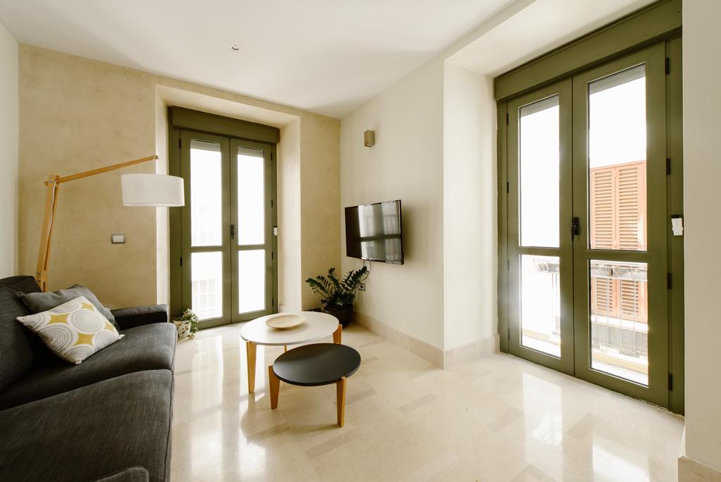 Apartment 1e Azofaifo St